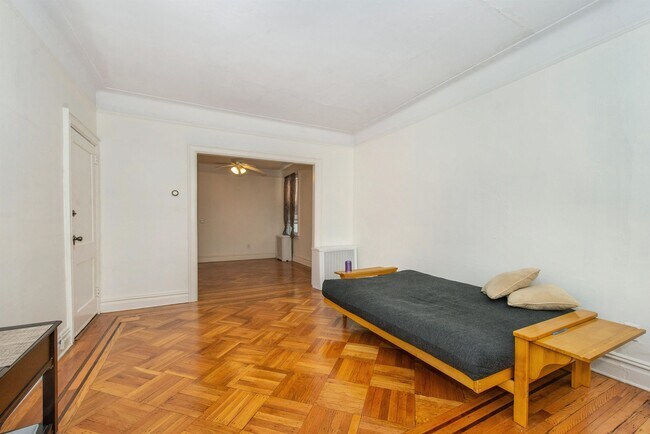 Foto del edificio - 358 Stegman Pkwy