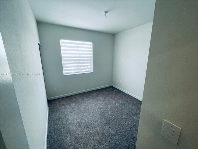 Foto del edificio - 12841 SW 243rd Ter