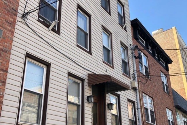 Building Photo - 514 Jefferson St