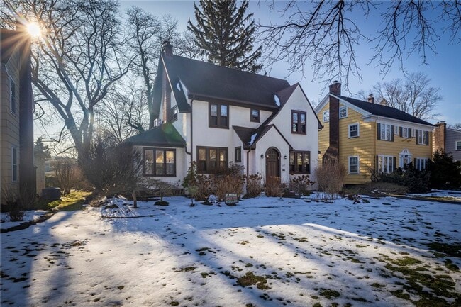 Foto del edificio - 305 Castlebar Rd