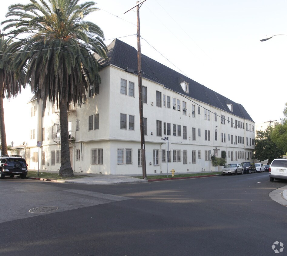 Foto del edificio - 4108 Marathon St