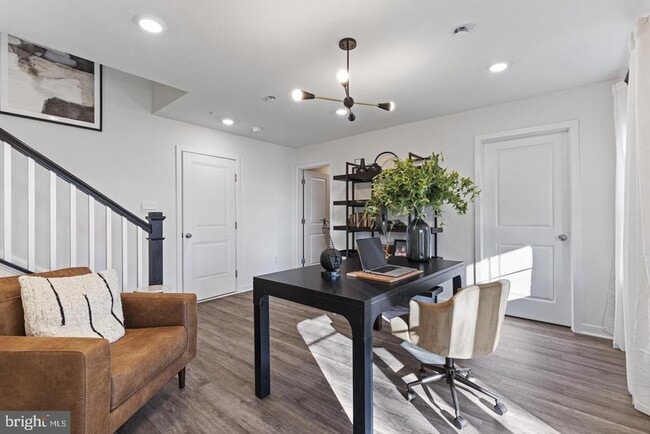 Building Photo - 15037 Douglas Fir Ln