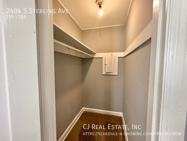 Building Photo - 2404 S Sterling Ave