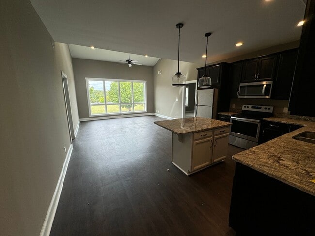 Building Photo - 1285 Enterprise Dr
