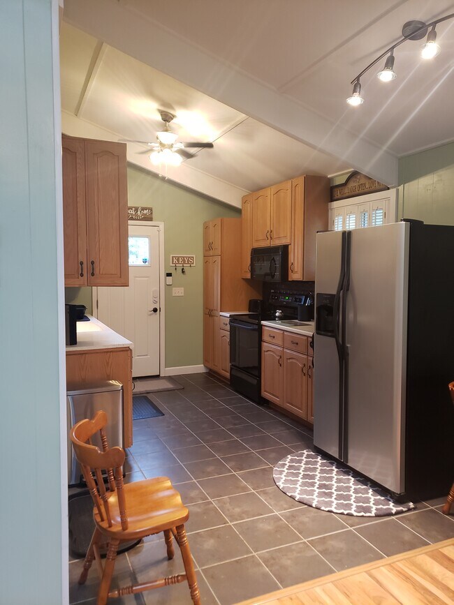 630 Winesap Cir, Howard, OH 43028 House for Rent in Howard, OH