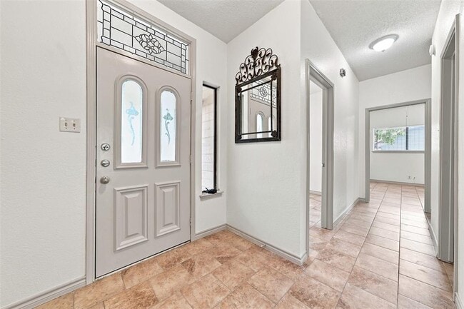 Building Photo - 2207 Lancaster Gate Cove