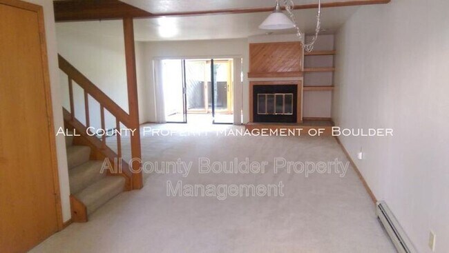 Building Photo - 3119 Bell Dr