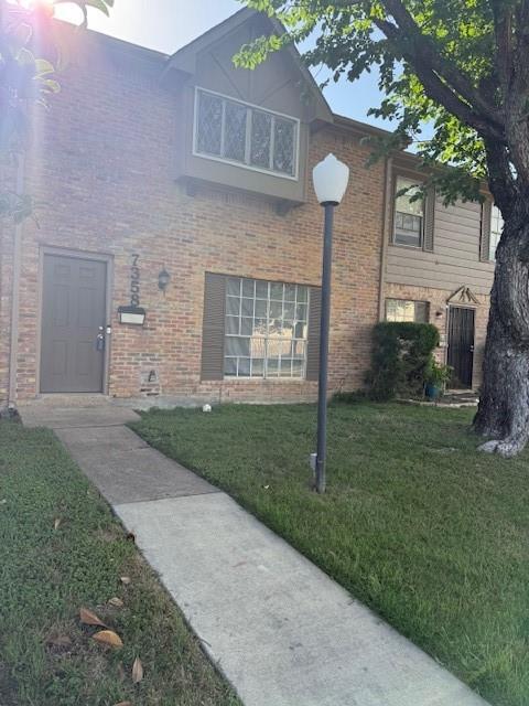 Foto del edificio - 7358 Crownwest St