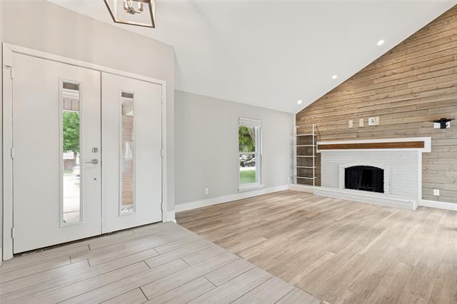 Foto del edificio - 2114 Wheaton Dr