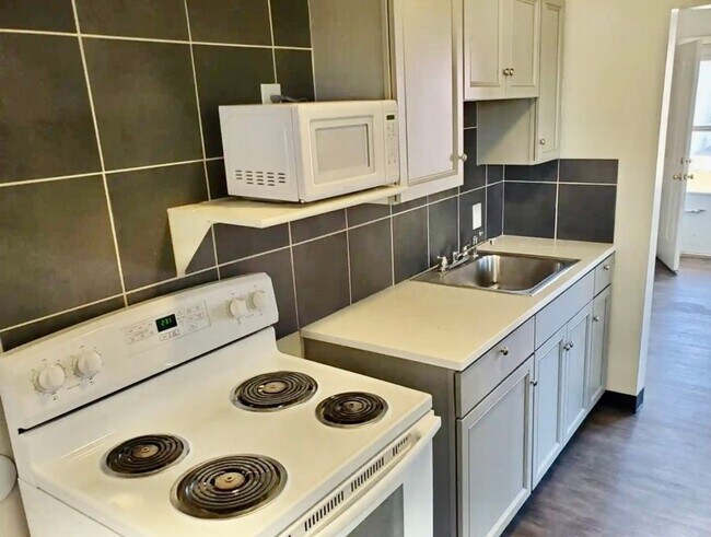 Foto del edificio - Remodeled 1-Bedroom Apartment in Greeley A...