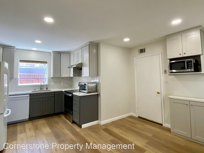 Building Photo - 4 br, 2 bath House - 794 Coakley Dr
