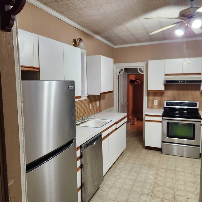 Kitchen - 43 Walnut St