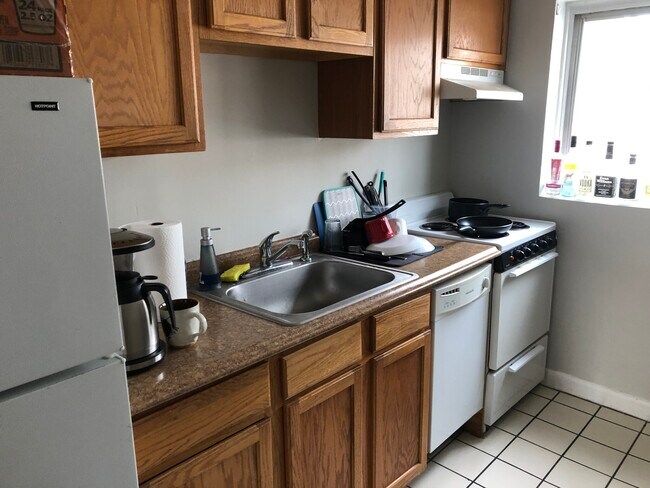 Building Photo - 65 Chiswick Rd