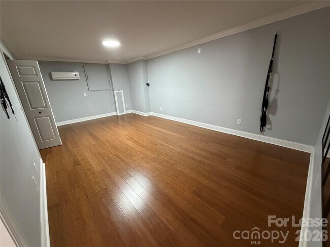 Foto del edificio - 135 High Ridge Rd