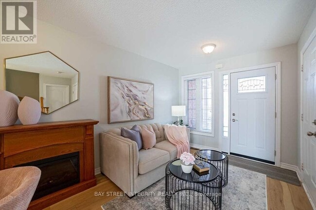 Building Photo - 13 Vansickle St