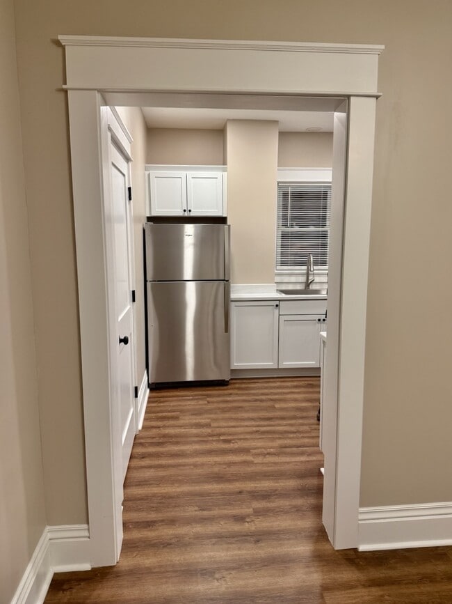 Foto del edificio - 1026 W 7th St