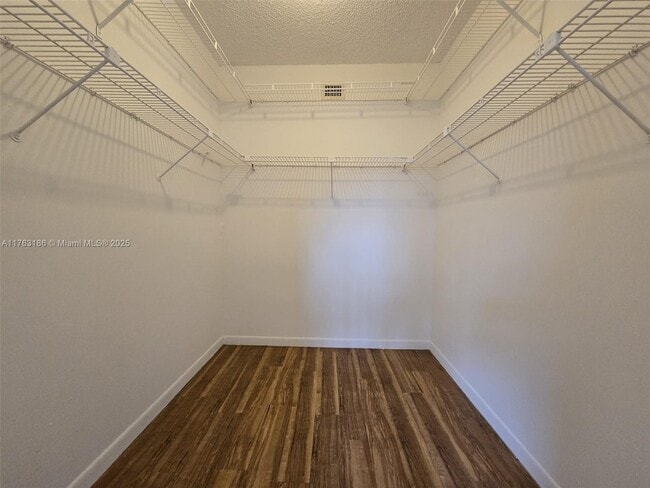 Building Photo - 3900 NW 76th Ave