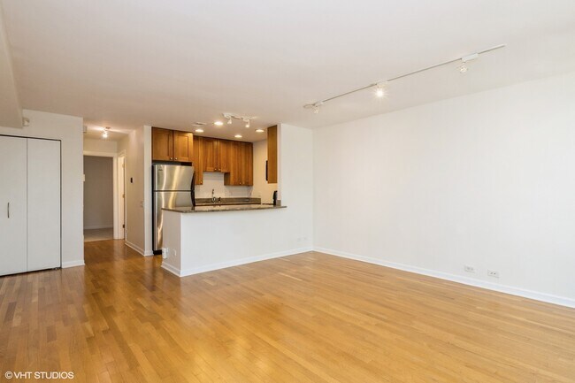 Foto del edificio - 2053 N Larrabee St