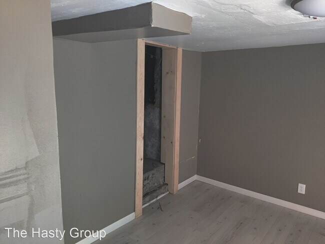 Building Photo - 3 br, 2 bath House - 626 N 37th St