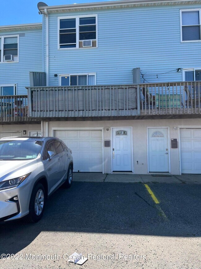 17 Beachway Ave Unit 8, Keansburg, NJ 07734 Condo for Rent in