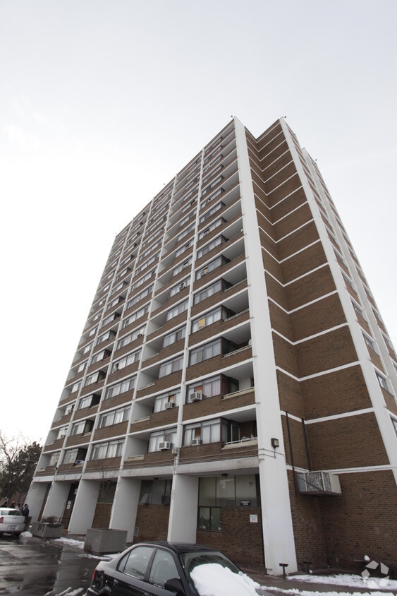 Building Photo - Edgeley Village Driftwood