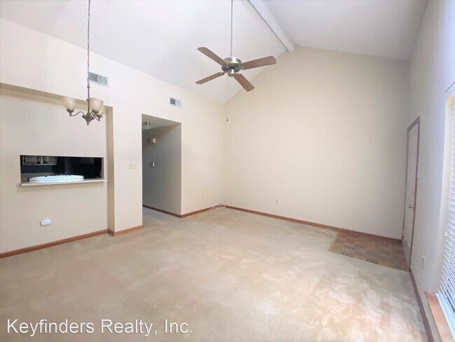 Foto del edificio - 1 br, 1 bath House - 5223 Buttercreek Lane #6