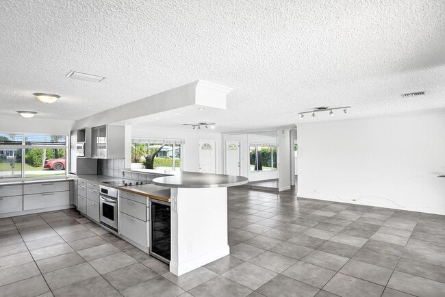 Foto del edificio - 2632 SE 10th Ct