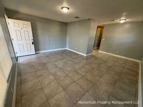 Building Photo - 9406 N Mulberry St