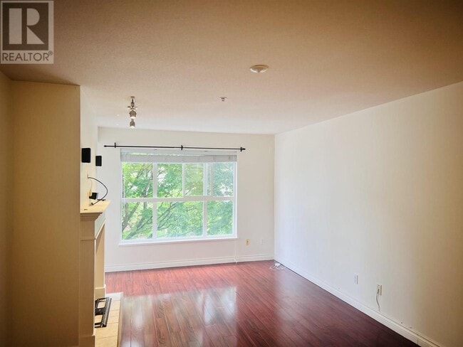 Building Photo - 2393 Welcher Ave