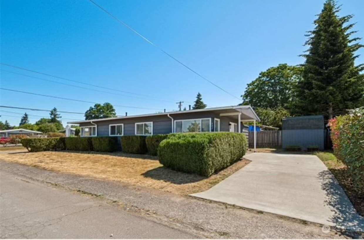 Beautifully Renovated 1 Bed, 1 Bath Home w... - Beautifully Renovated 1 Bed, 1 Bath Home w...