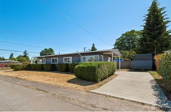 Beautifully Renovated 1 Bed, 1 Bath Home w... - Beautifully Renovated 1 Bed, 1 Bath Home w...
