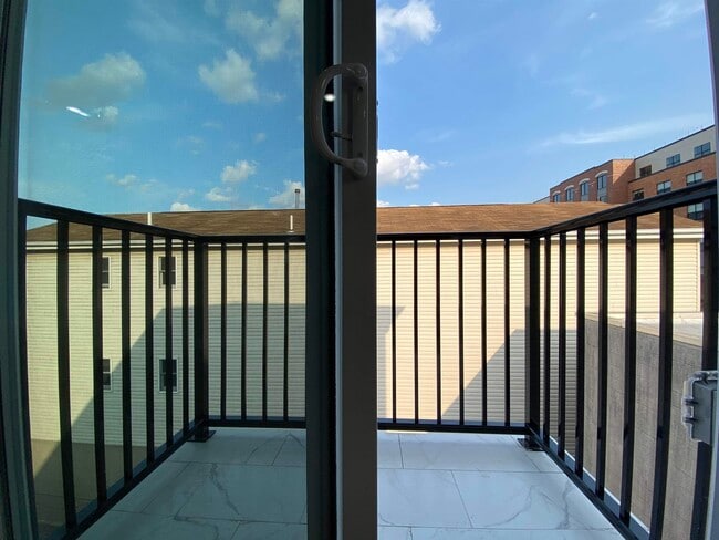 Building Photo - 176 Avenue F