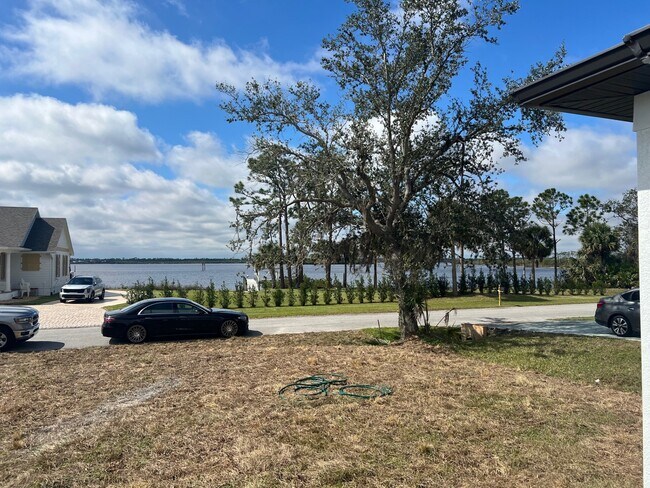 Foto del edificio - 12314 Lackawanna Ln