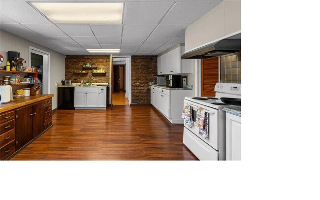 Foto del edificio - 3073 E Henrietta Rd