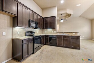 Building Photo - 266 Rosalie Dr