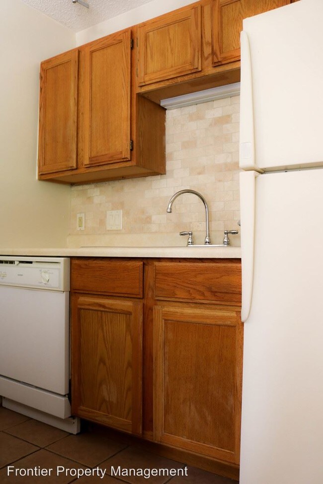 Building Photo - 701 Dondee Dr