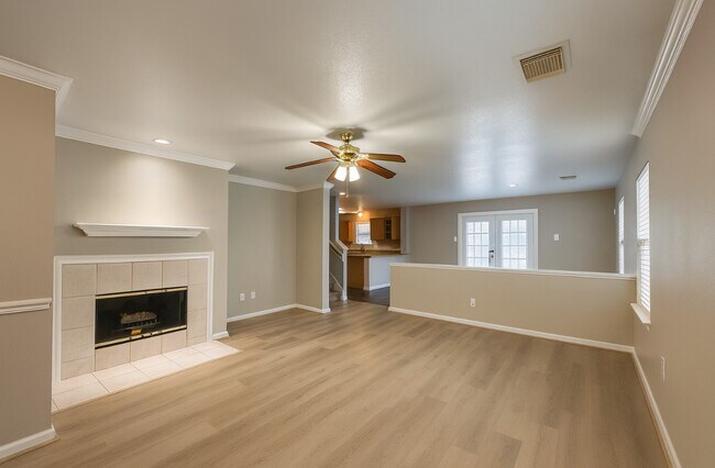 Foto del edificio - 6731 Providence View Ln