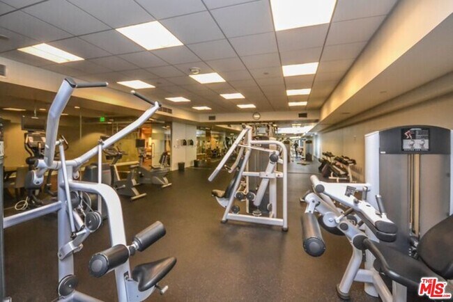 Foto del edificio - 3223 W 6th St