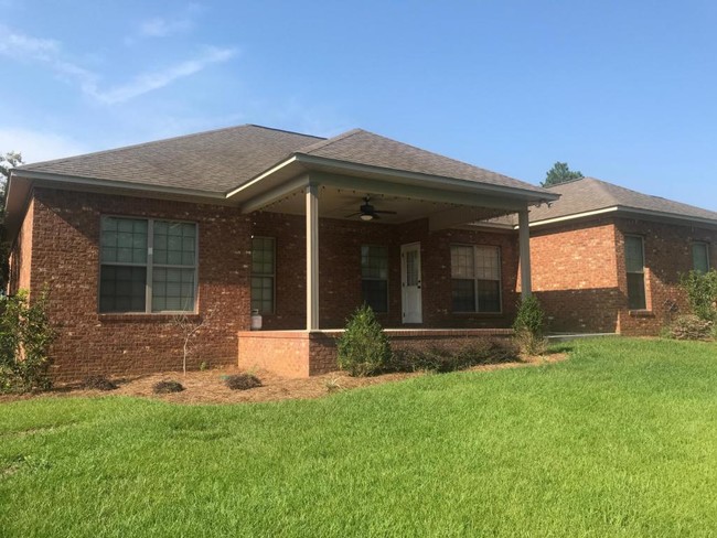 Building Photo - 214 Cypress Ridge Rd.