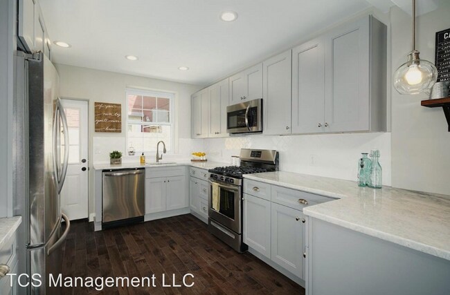 Building Photo - 3 br, 2 bath House - 3032 Agate St.