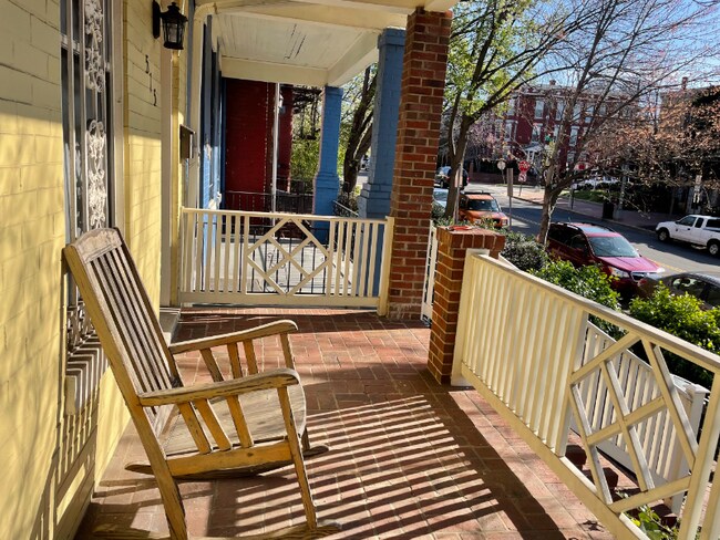 Foto del edificio - 515 8th St NE