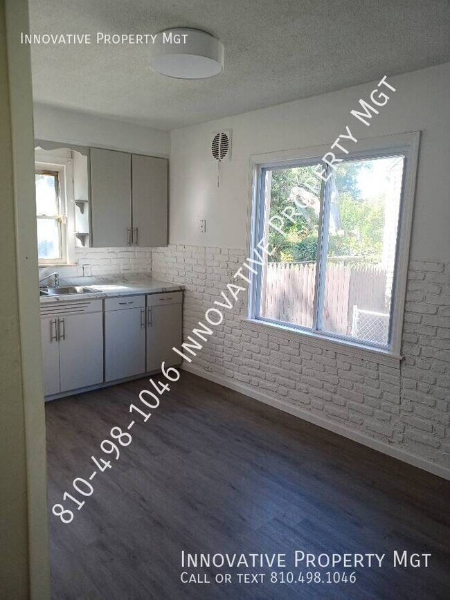 Foto del edificio - 533 W Pulaski St