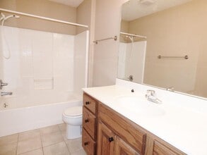 Building Photo - 415 Brookmont Dr