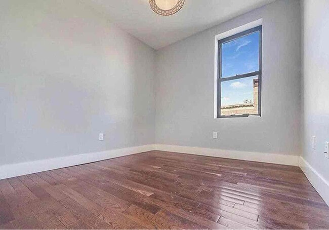 Building Photo - 2714 Avenue D