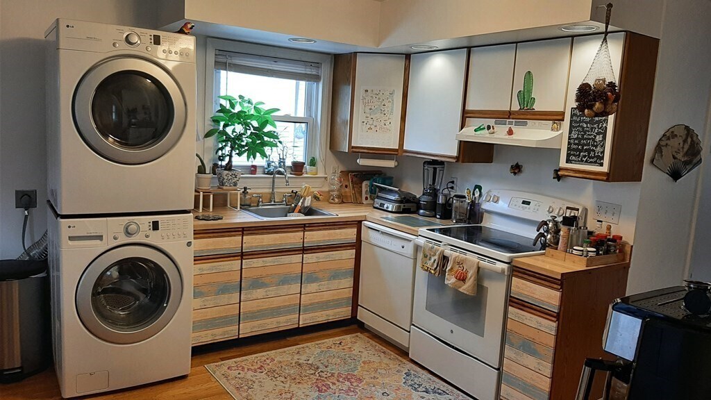 Primary Photo - 156 Morrison Ave
