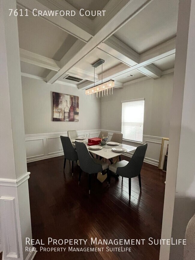 Foto del edificio - 7611 Crawford Ct
