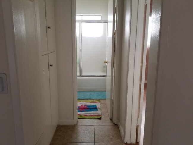 HALL WAY - 10847 Hortense St