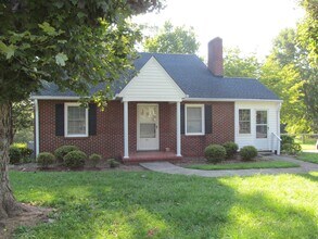 Building Photo - 1826 Polo Rd