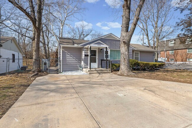 Foto del edificio - New Renovated Two Bed One Bath Home!!!