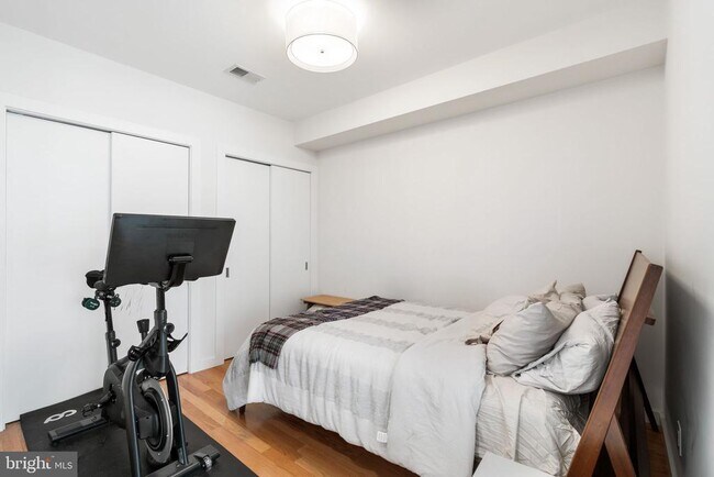 Foto del edificio - 435 R St NW